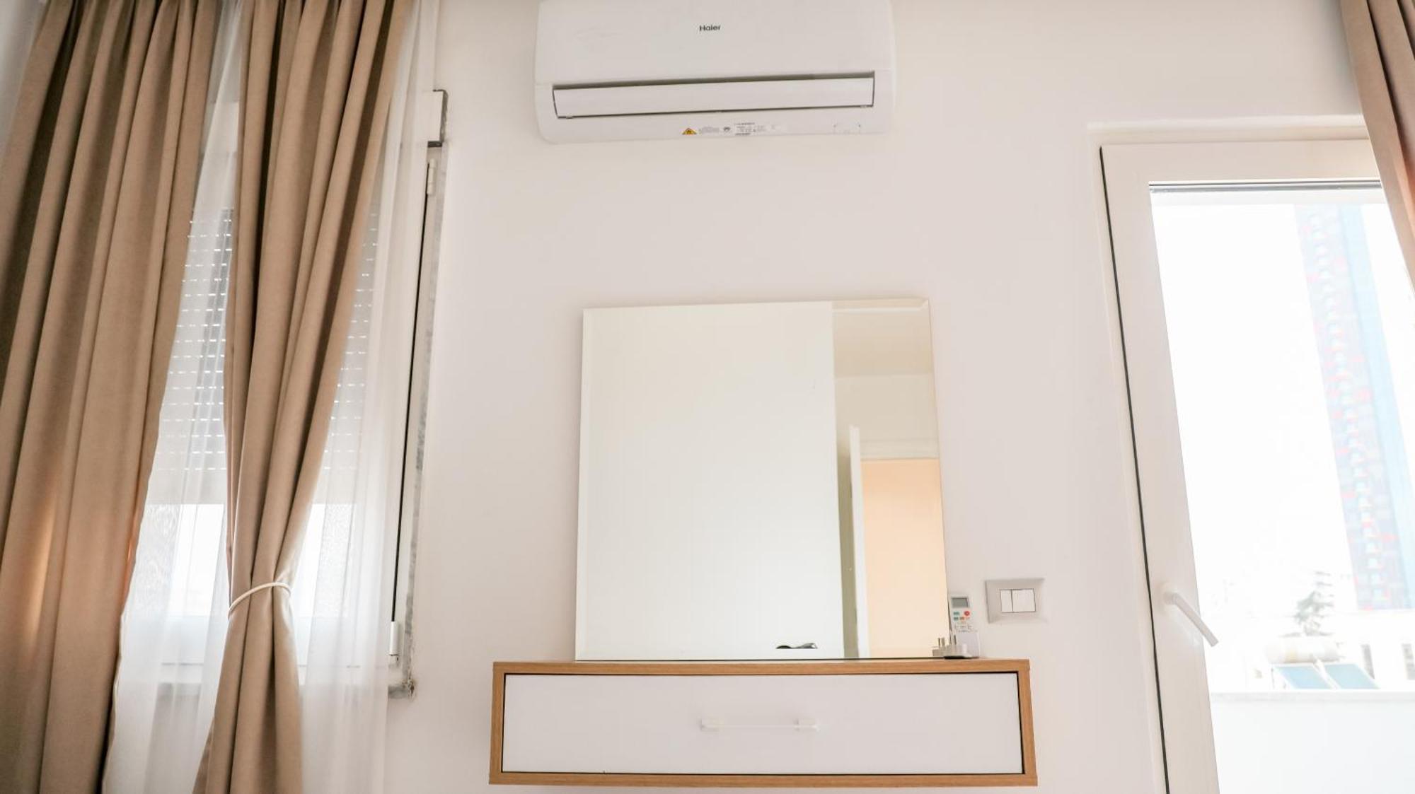 Premium Apartment In The Center Tirana Exterior foto