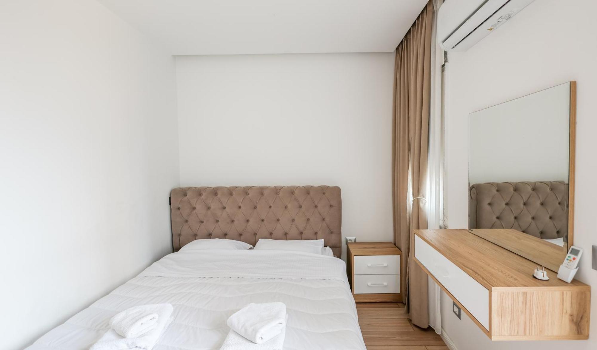 Premium Apartment In The Center Tirana Exterior foto